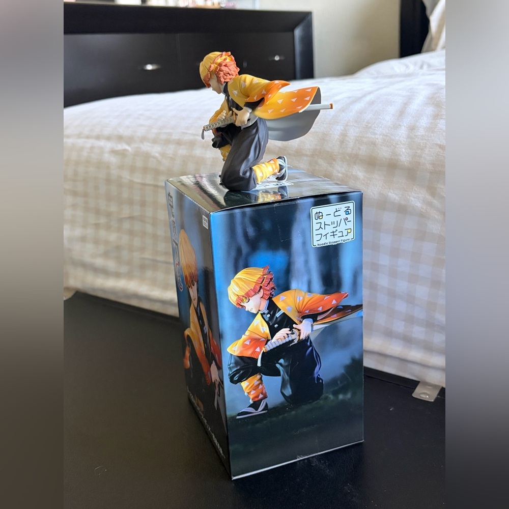FuRyu Demon Slayer Zenitsu Agatsuma Noodle Stopper Figure